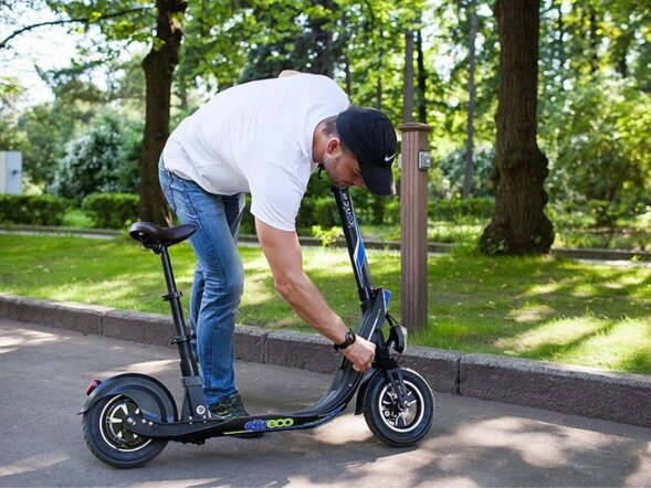 Электросамокат Eltreco Iconic GL